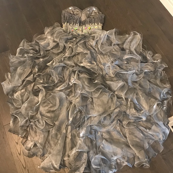 Short Front Long Back Party/Poem Dress - Picture 9 of 16